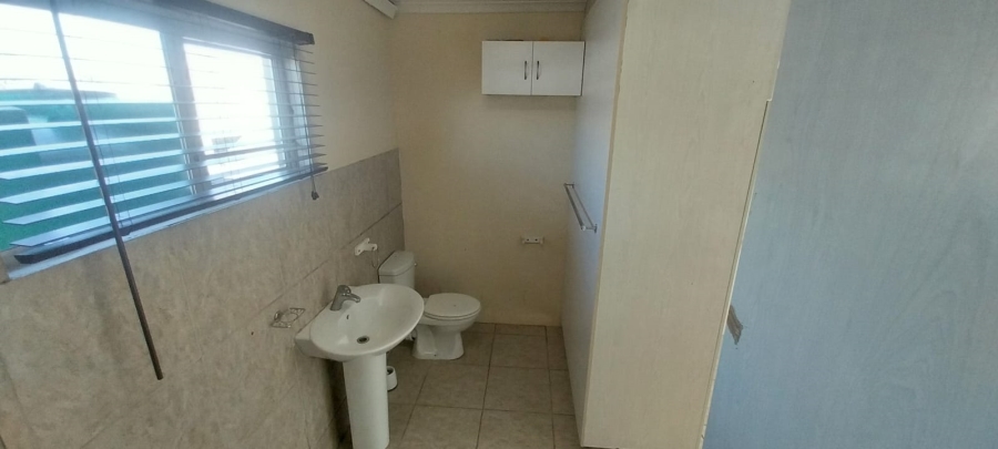 4 Bedroom Property for Sale in Gonubie Eastern Cape